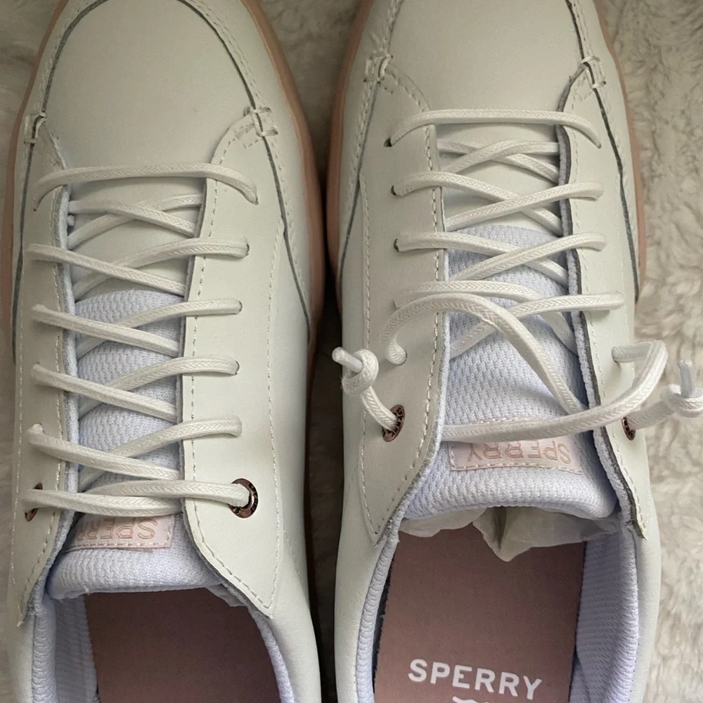 NEW woman’s Sperry Plyshstep Breaker LTT White shoe size 12m.